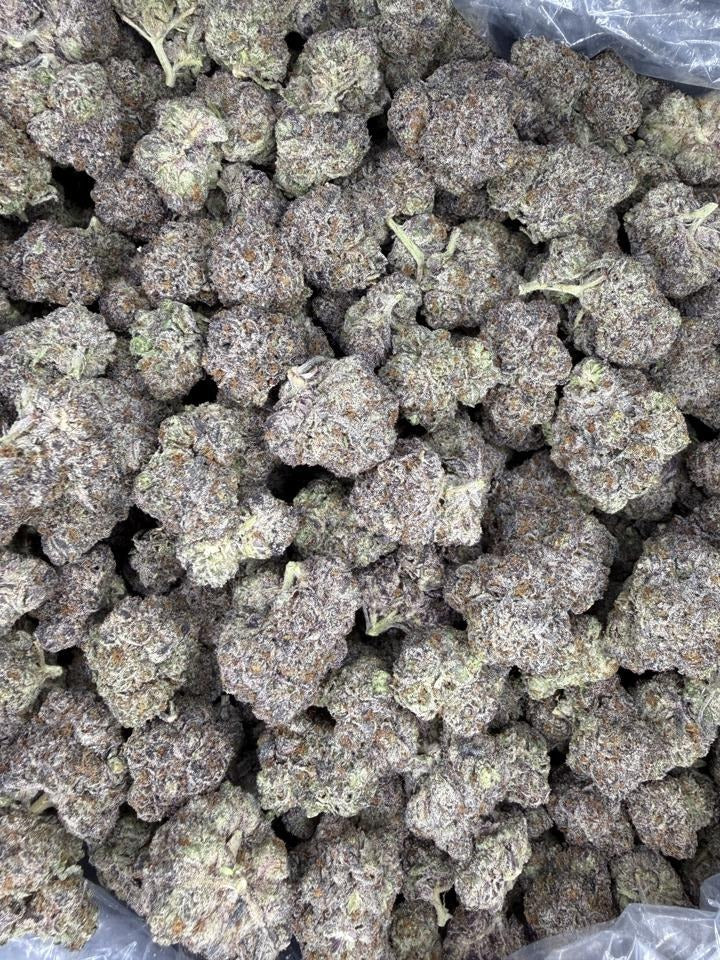 Collection of HEMP FLOWER | Grape Warheads in a gallery layout