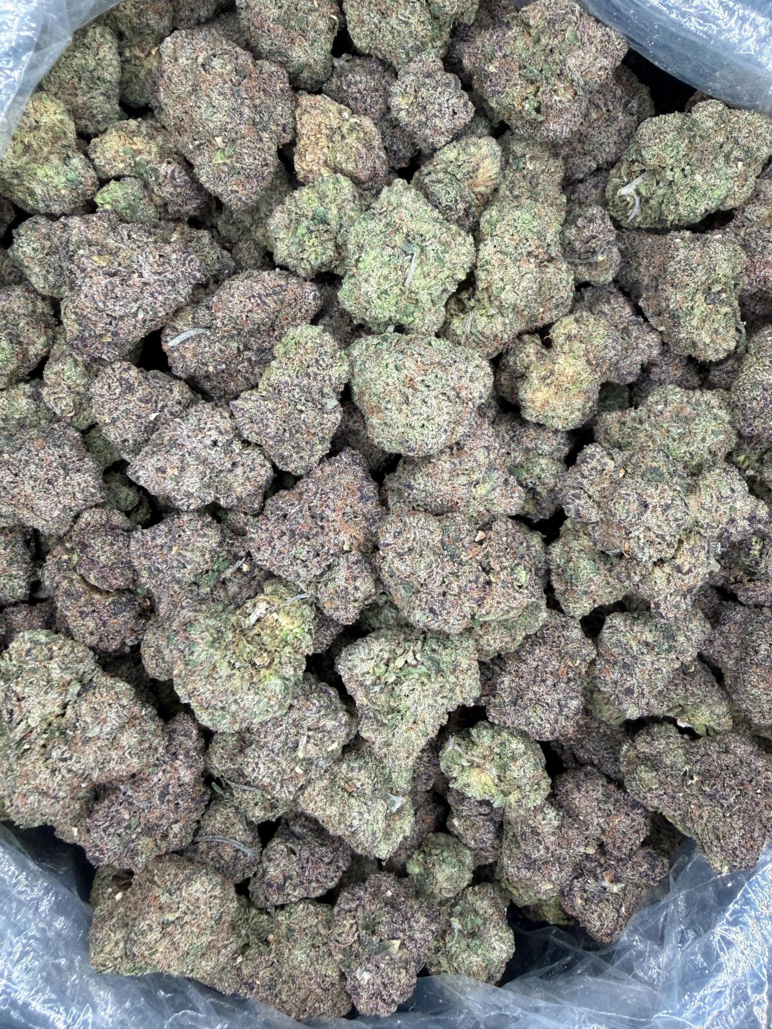 Collection of HEMP FLOWER | Purple Mochi in a gallery layout